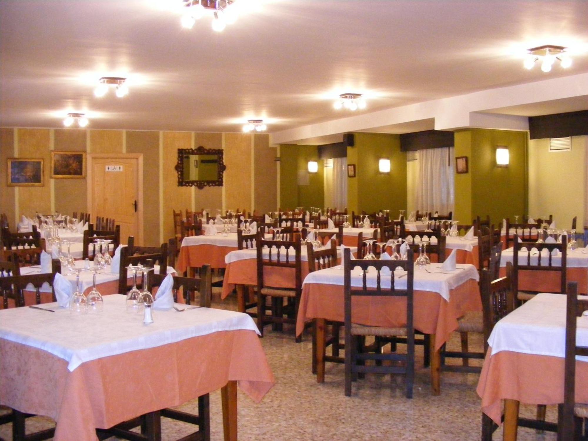 Meson De Salinas Hotel Salinas de Bielsa ภายนอก รูปภาพ
