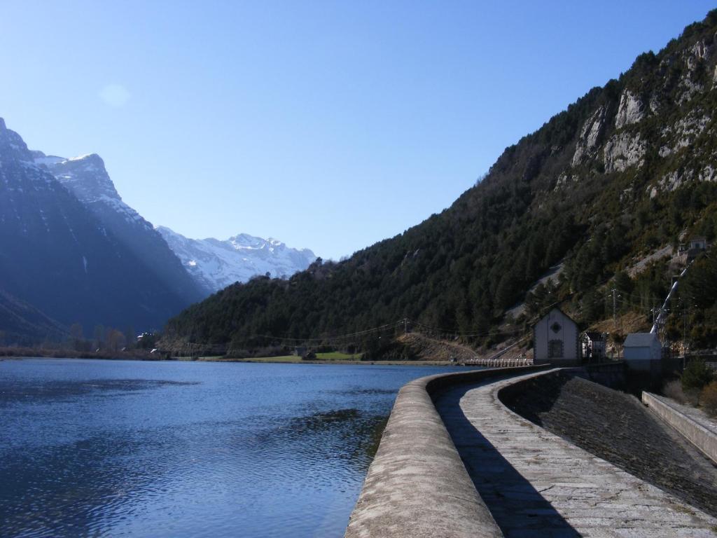 Meson De Salinas Hotel Salinas de Bielsa ภายนอก รูปภาพ