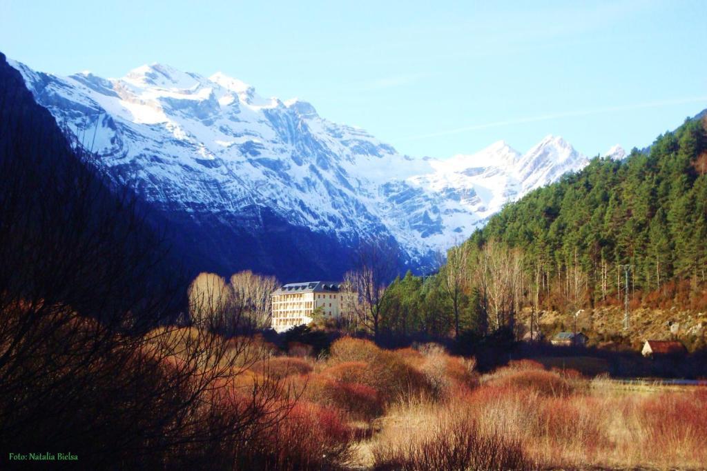 Meson De Salinas Hotel Salinas de Bielsa ภายนอก รูปภาพ